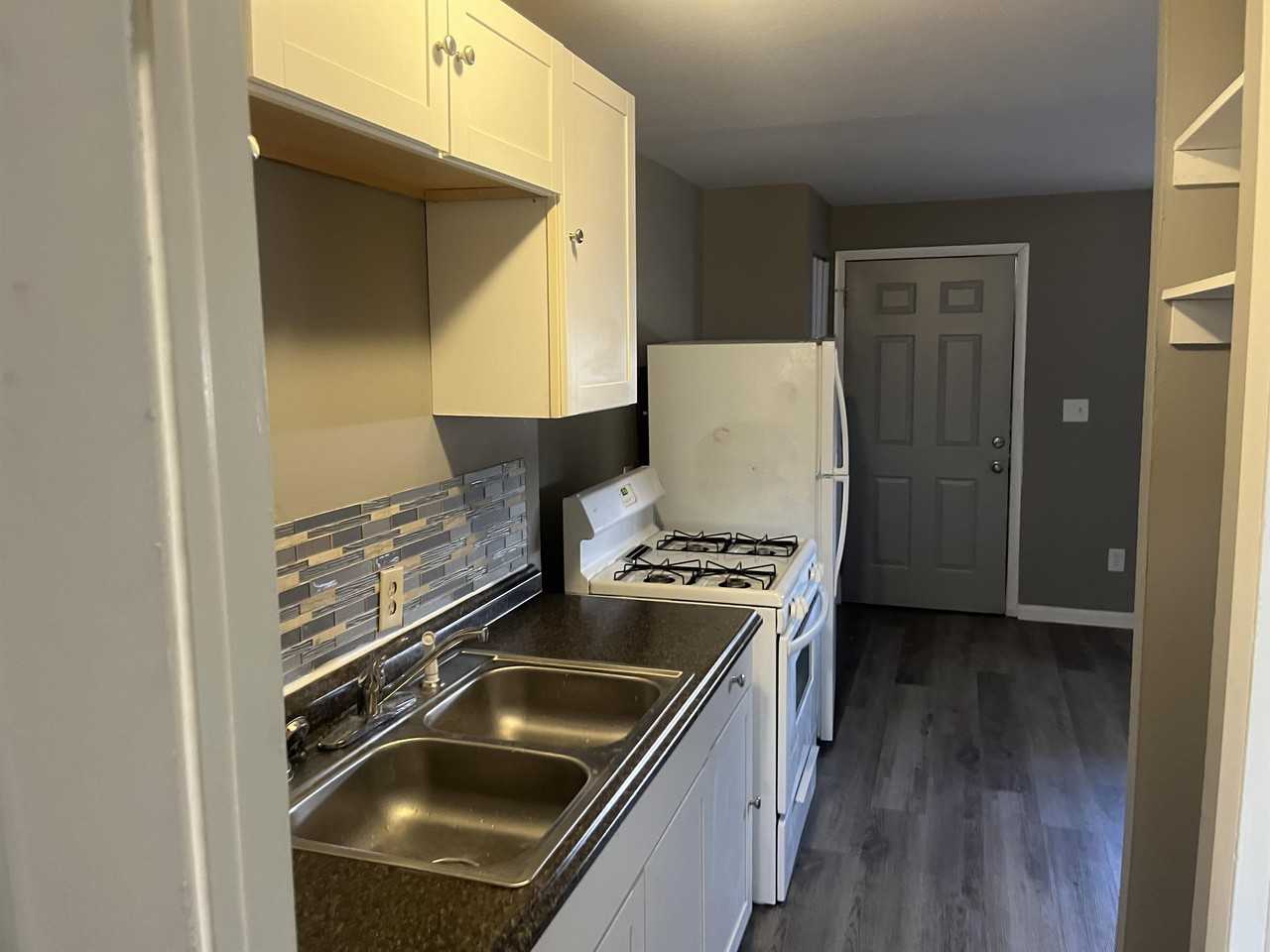 2959 Sullivant Ave #D - Photo 3 of 7