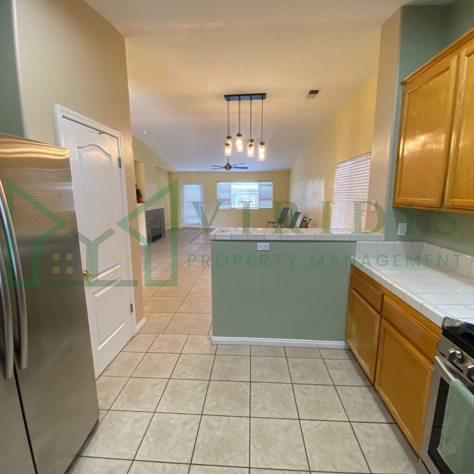 7004 Frog Meadow St #1 - Photo 3 of 22