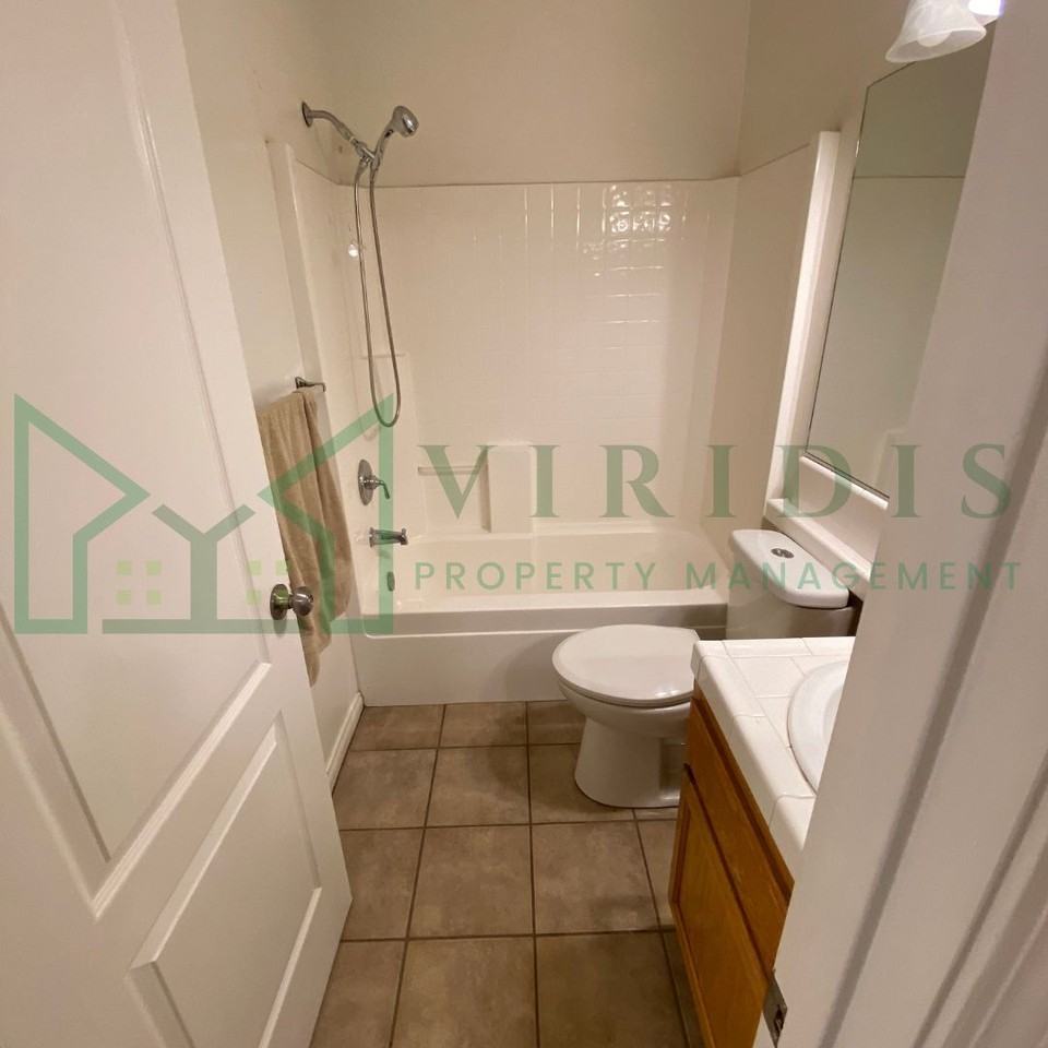 7004 Frog Meadow St #1 - Photo 6 of 22