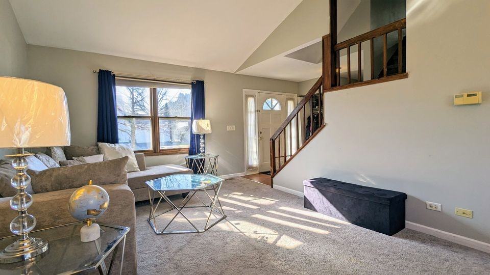 1401 Knoll Dr #1 - Photo 4 of 15