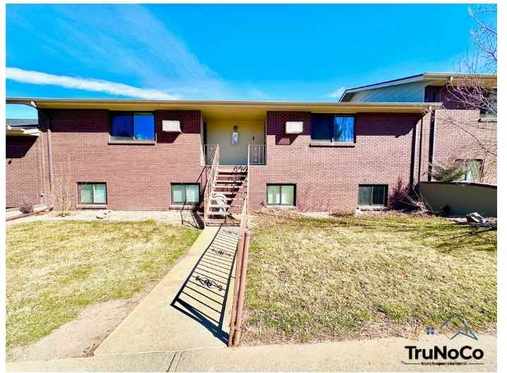 2717 W 22nd St #3 - Photo 2 of 15