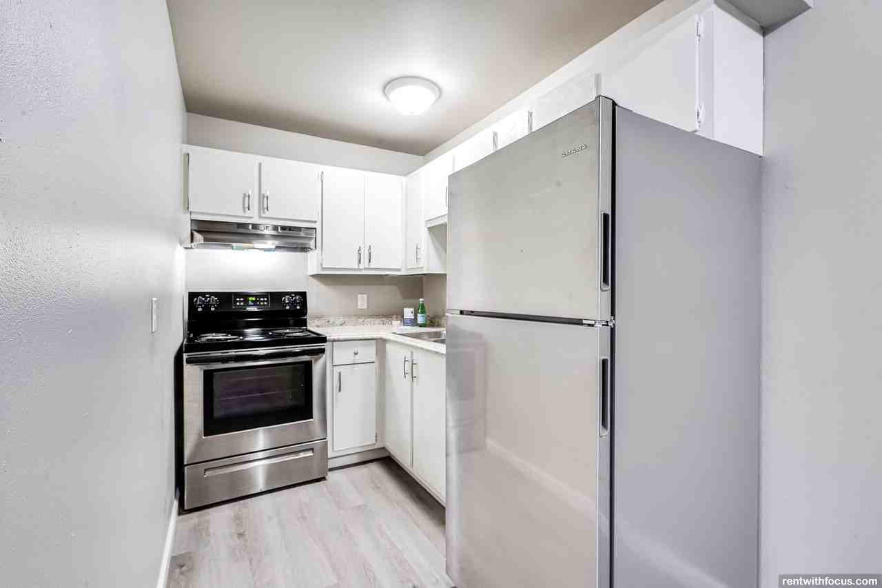 671 S. Western Ave. - Photo 2 of 28