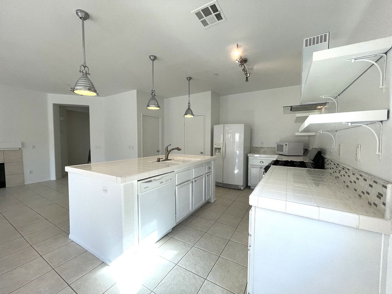 1267 Palmas Rdg - Photo 5 of 17