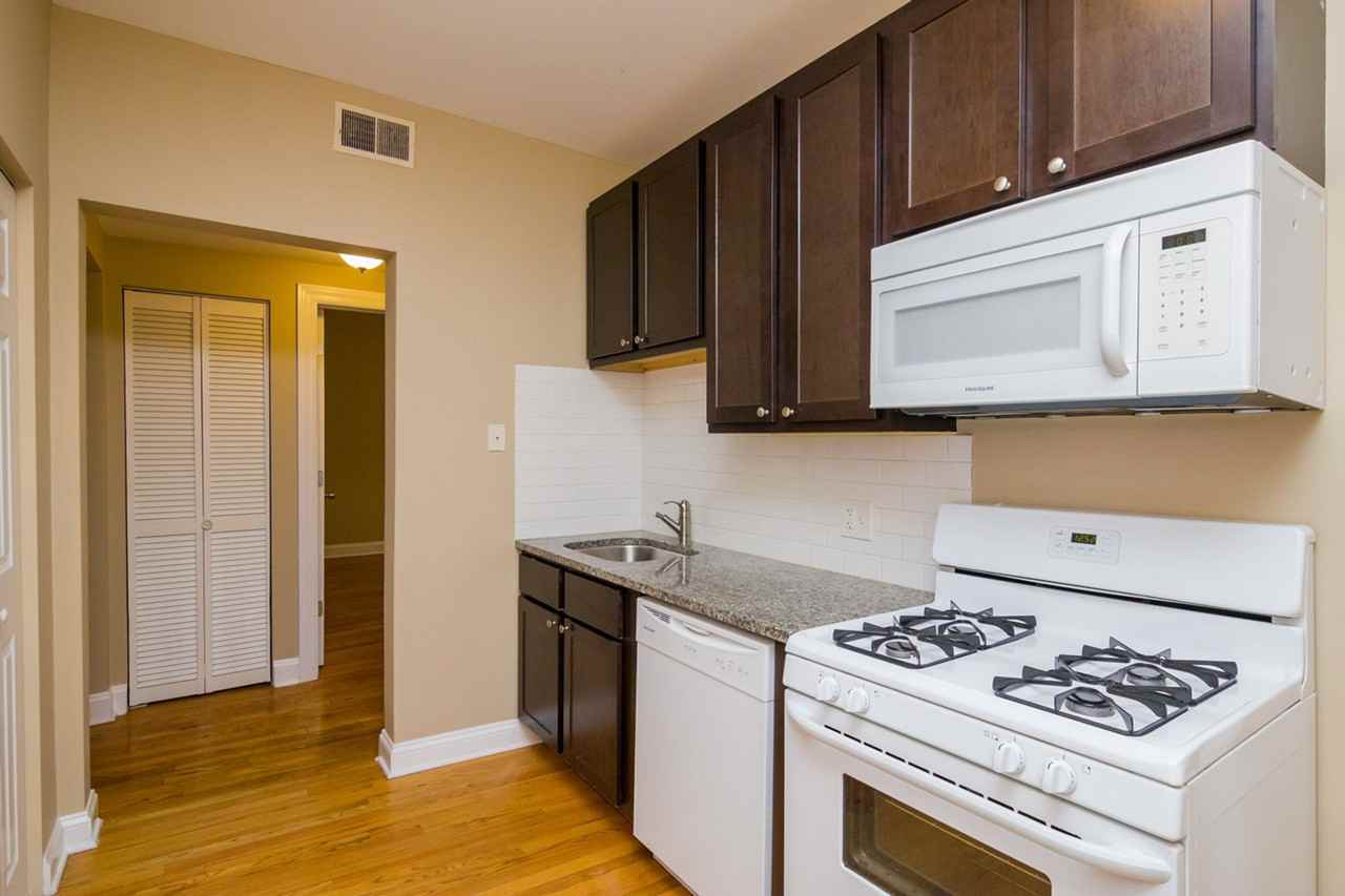 Fullerton - Photo 2 of 24