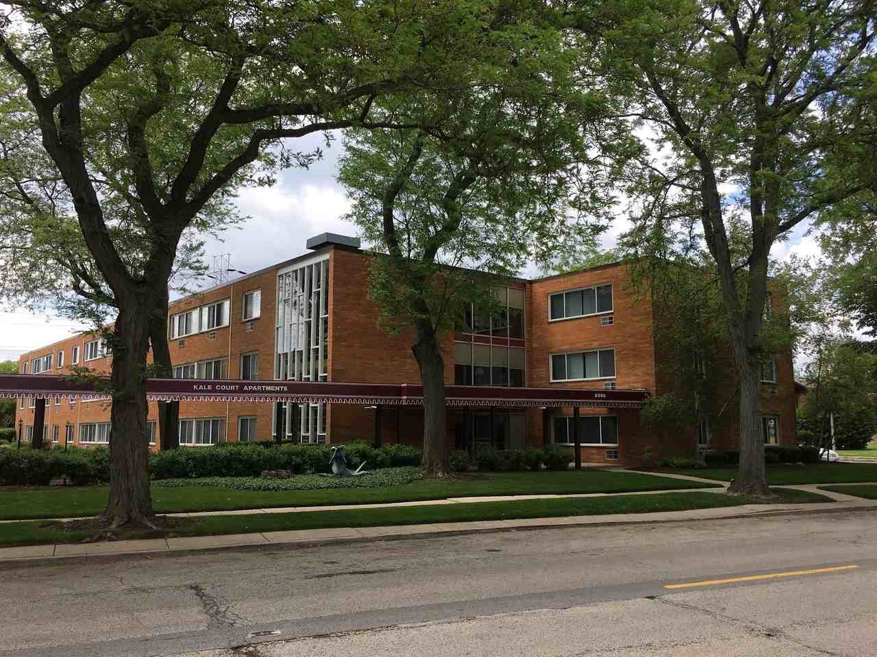 8540-60 Niles Center Road - Photo 3 of 10