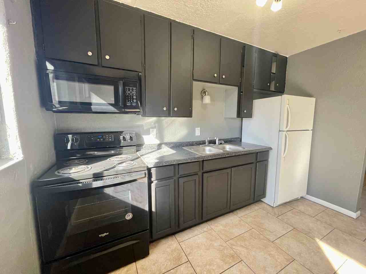 Apache Duplex - Photo 2 of 6