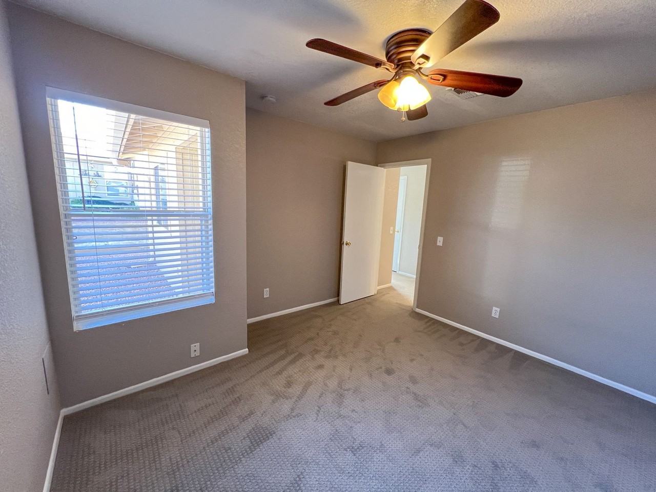 4203 E Commercial Way #B - Photo 6 of 13