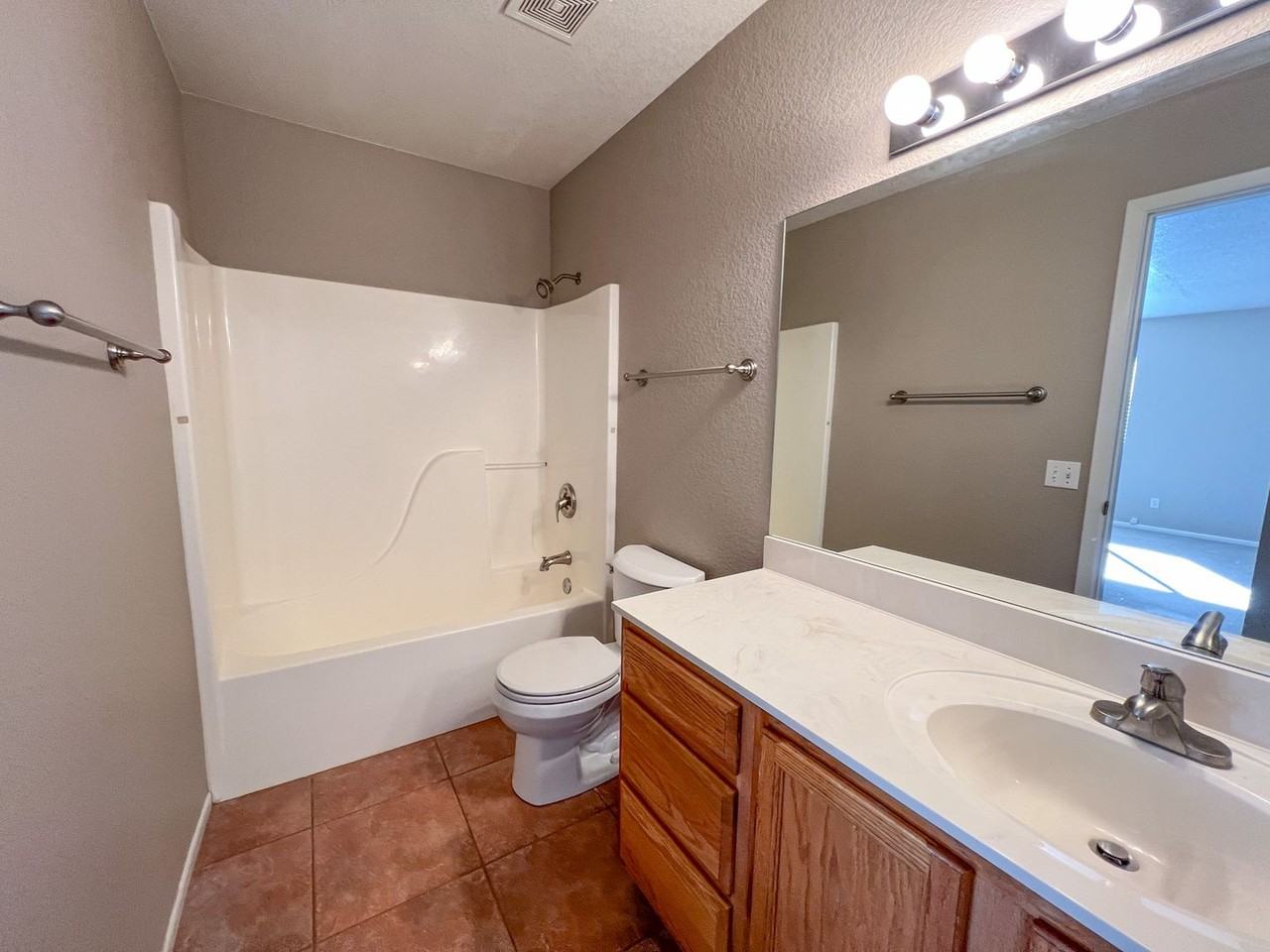 4203 E Commercial Way #B - Photo 7 of 13