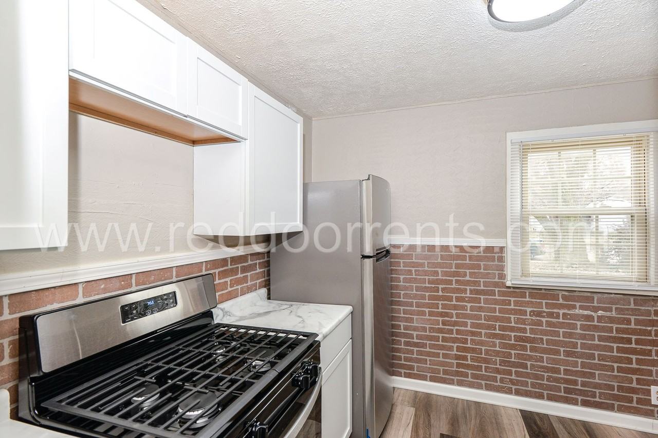 3030 N Olney St - Photo 2 of 50