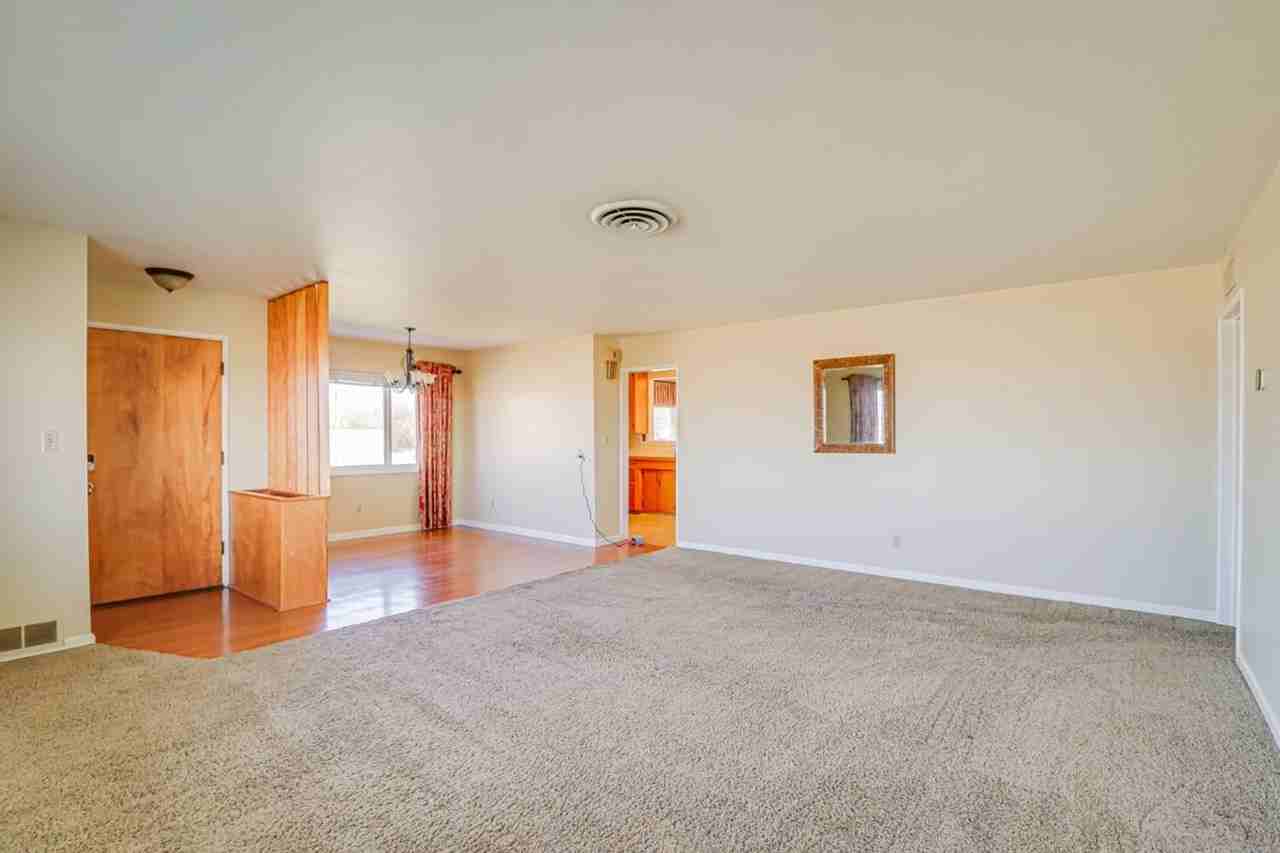 22157 Brimhall Rd - Photo 6 of 25