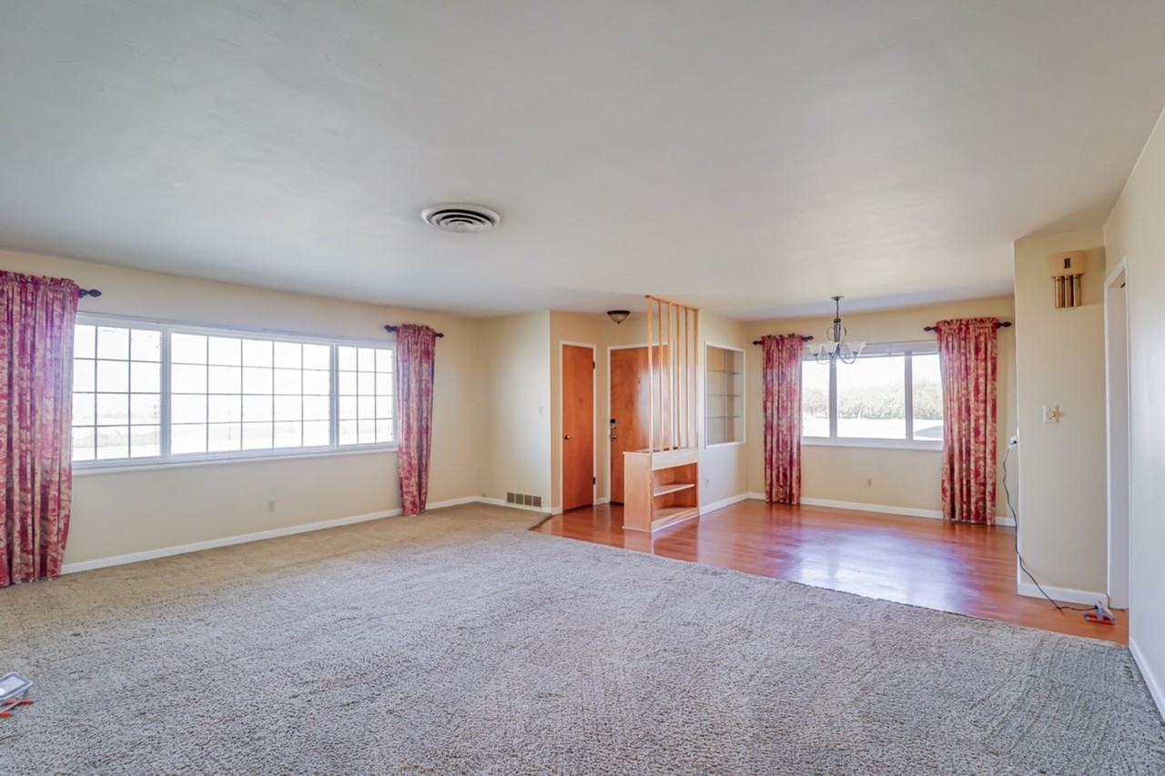 22157 Brimhall Rd - Photo 7 of 25