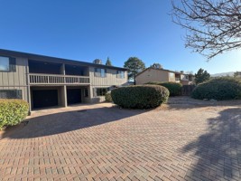 featured image of 4128 E Mission Ln