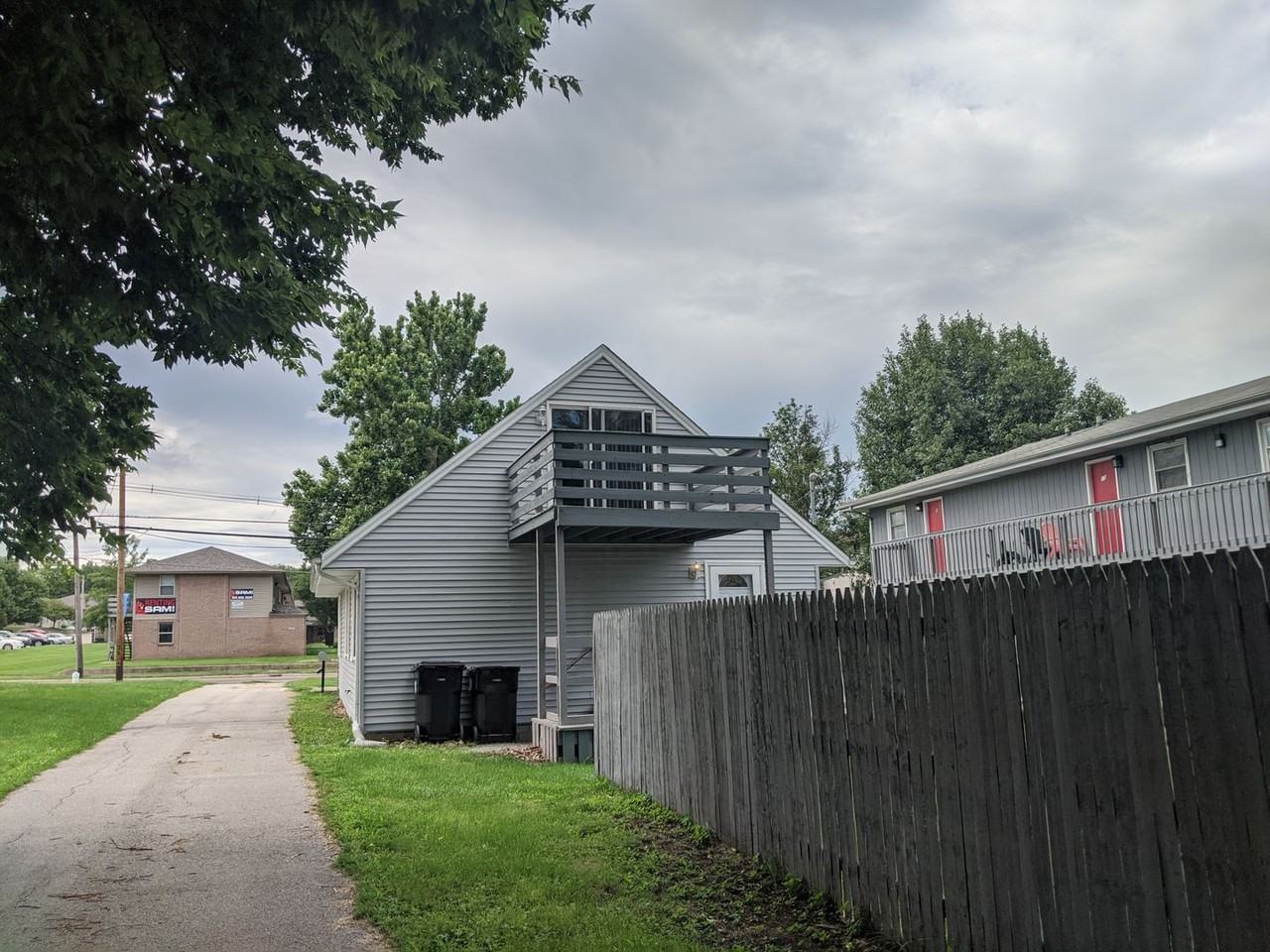 304 E Vernon Ave - Photo 2 of 20
