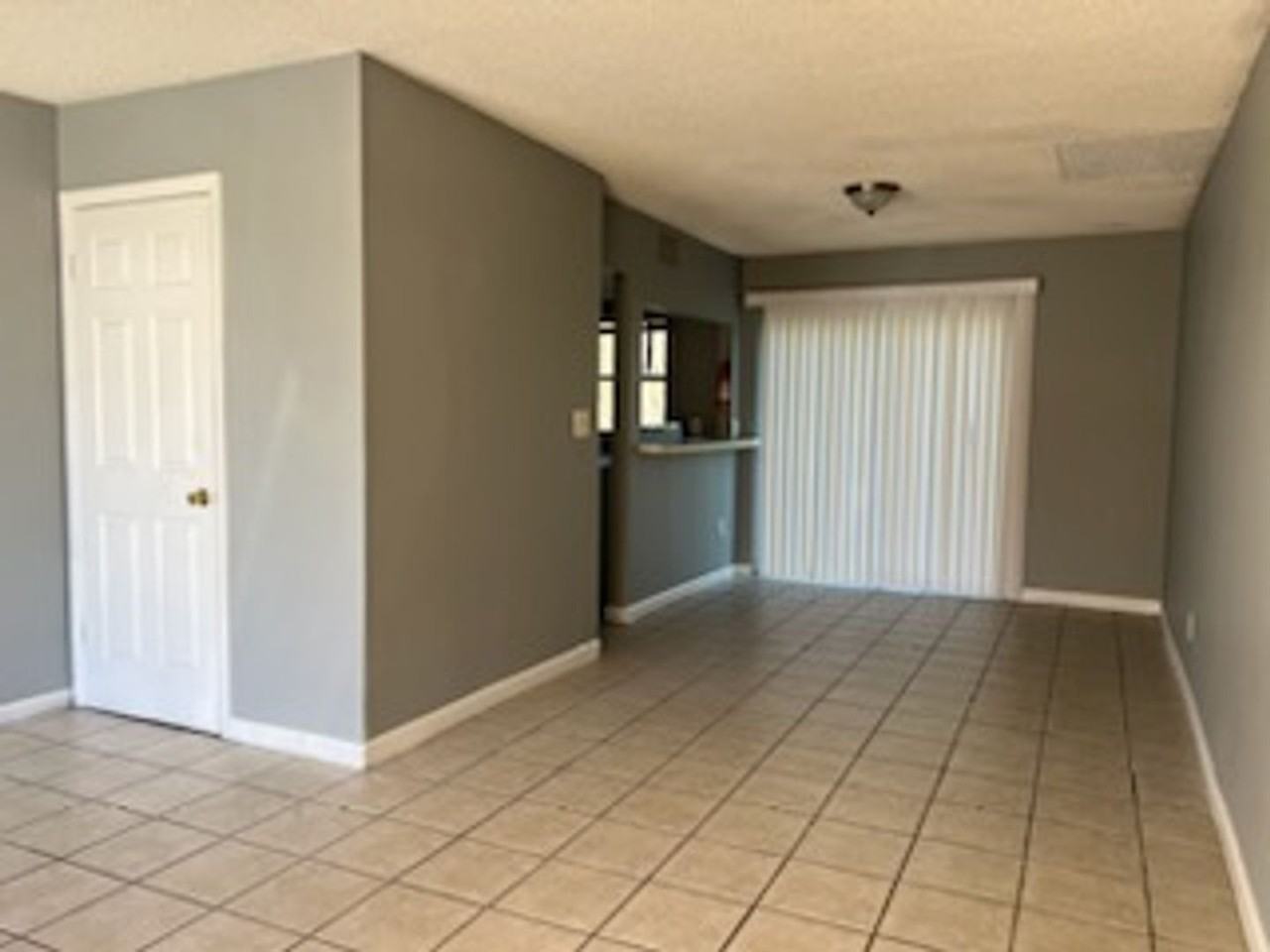 3401 Avenue R Nw #B - Photo 4 of 9