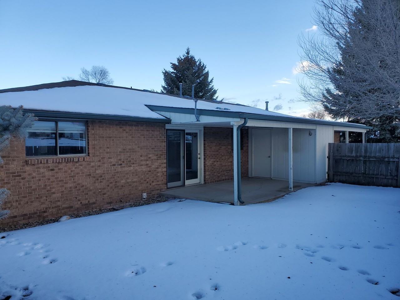 1533 Kennedy Ave - Photo 2 of 34