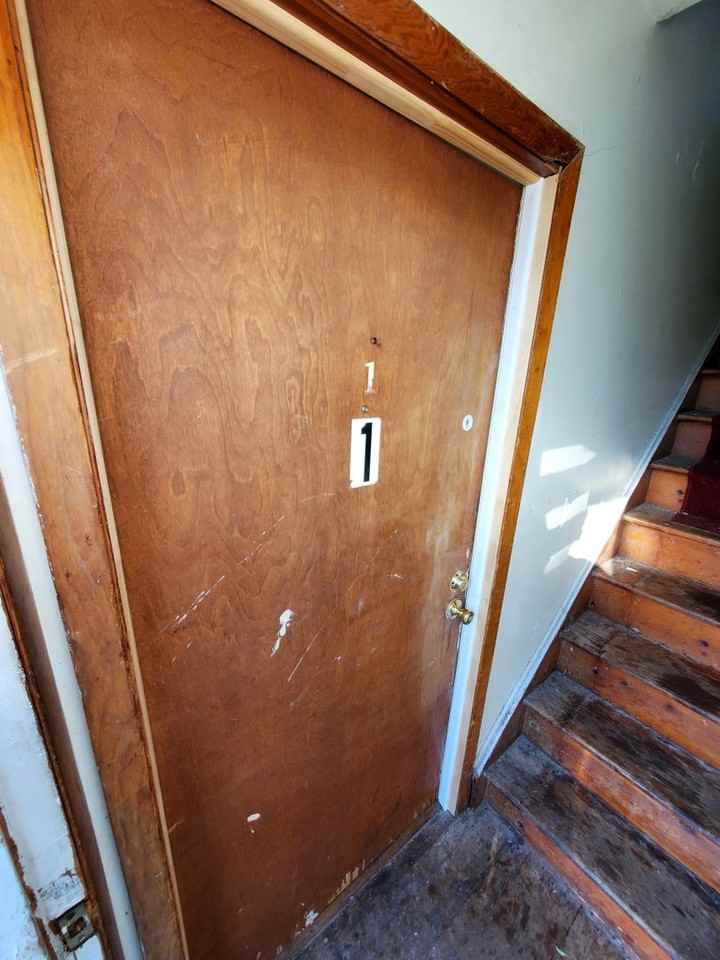 212Bathgate - Photo 2 of 12