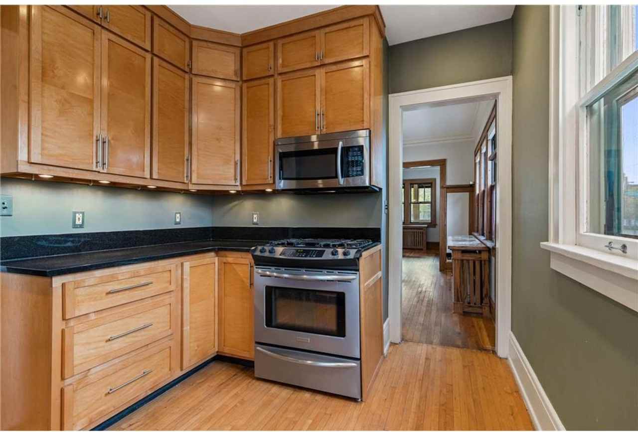 1577 Osceola Ave - Photo 3 of 13