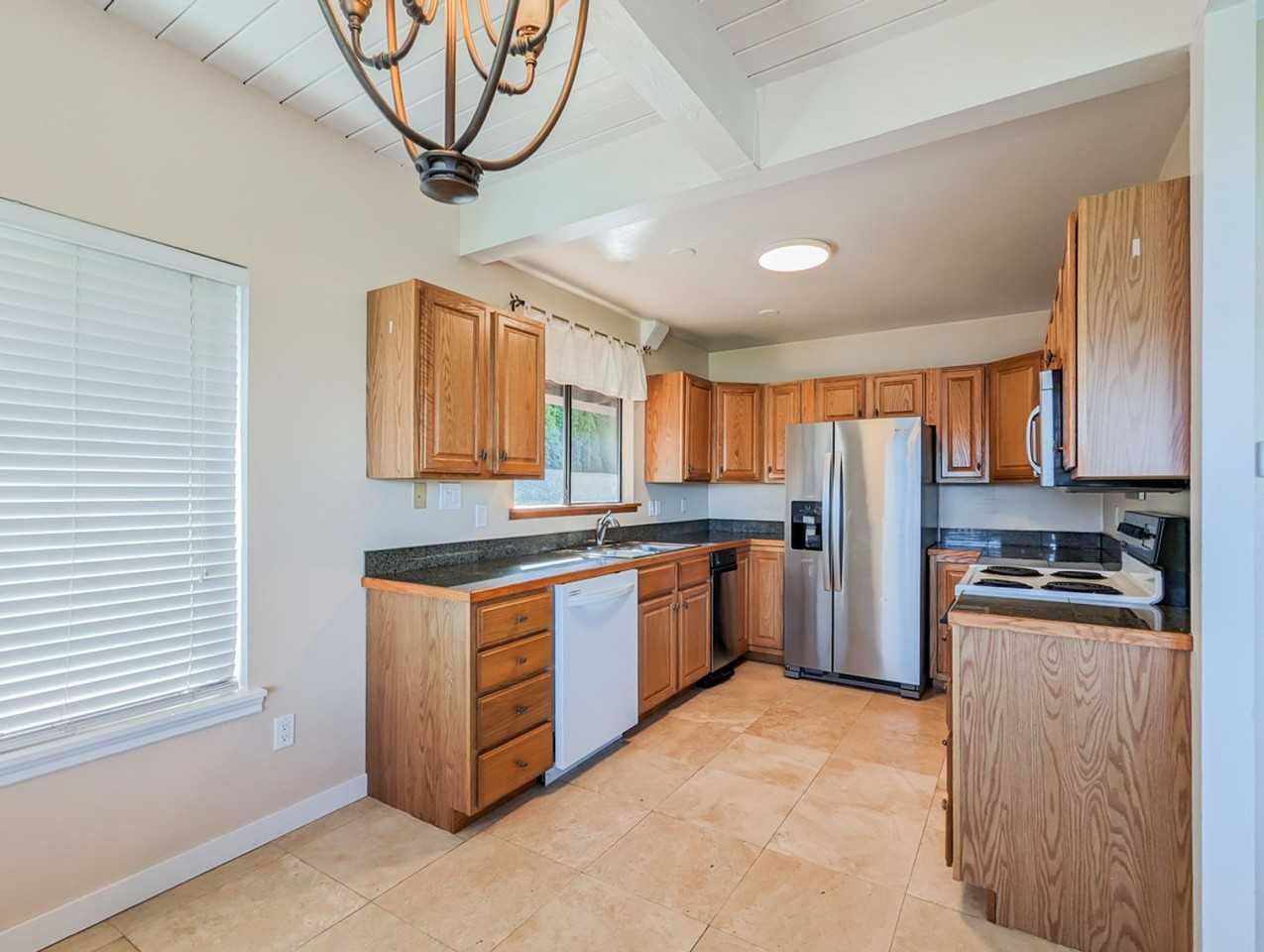 3213 Mission Beach Rd - Photo 2 of 14