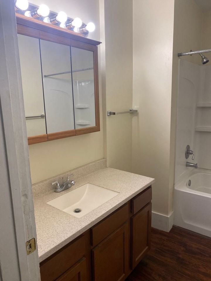 174 Market St - Photo 6 of 16