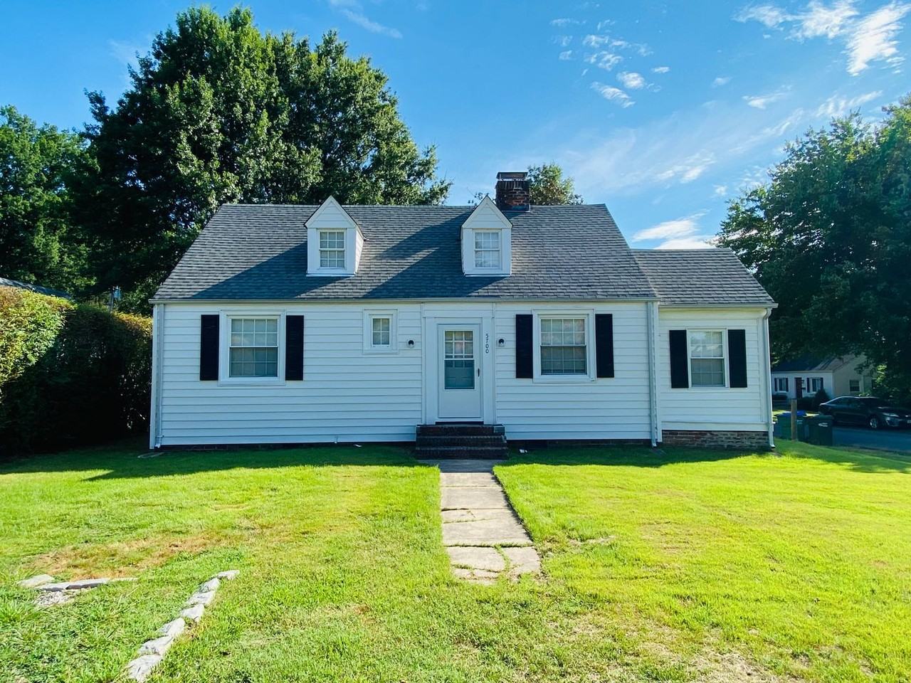 5700 W Franklin St - Photo 3 of 31