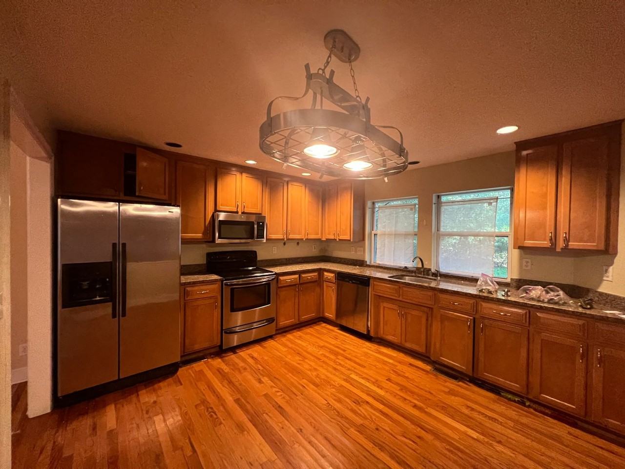 257 Starmount Dr - Photo 3 of 8