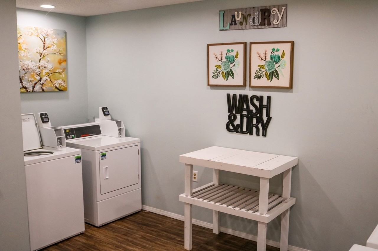 Country Meadows Apartments - Photo 3 of 6