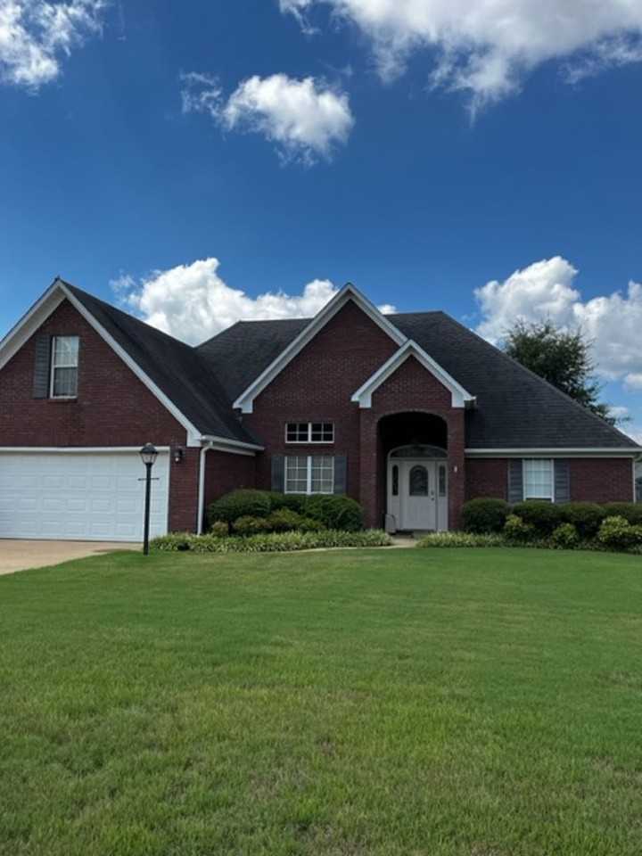 1008 Scarlett Dr - Photo 2 of 22