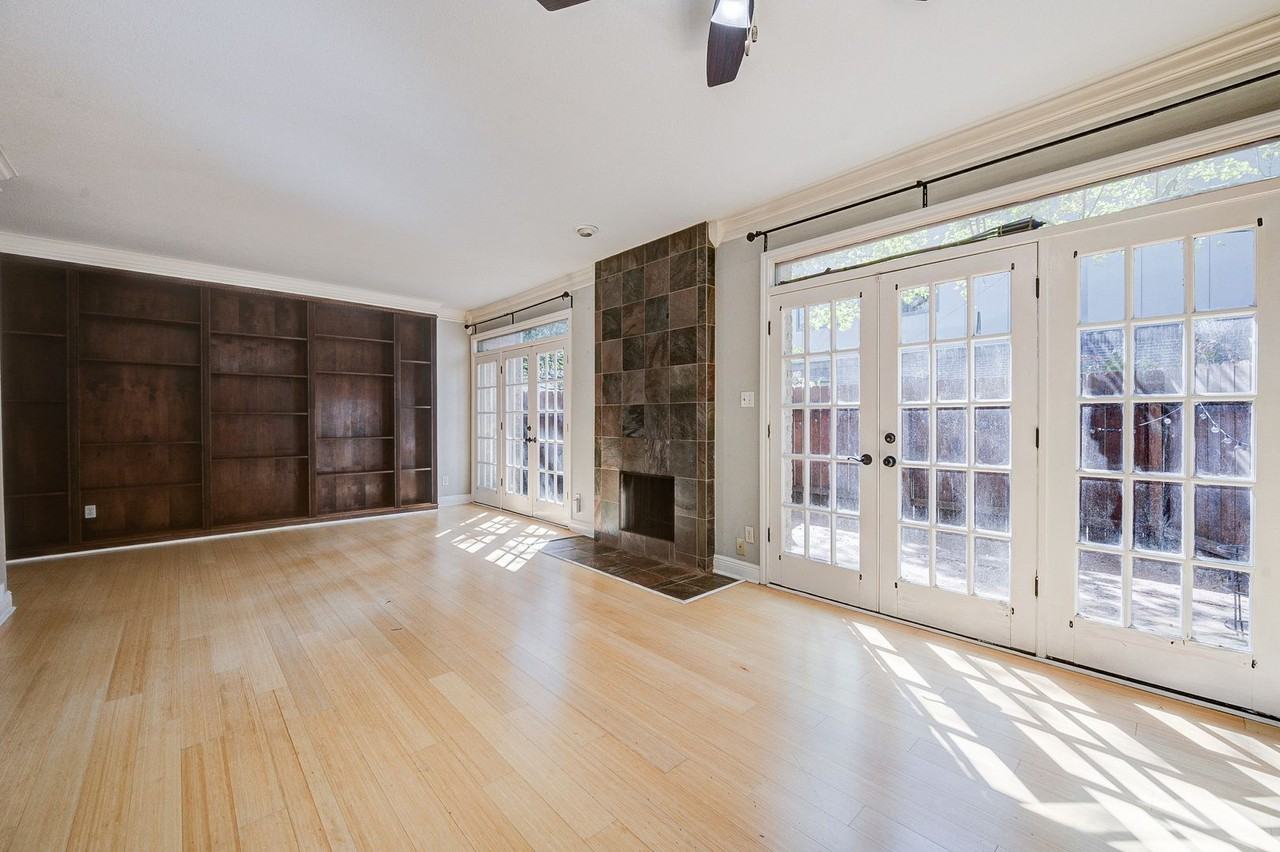 2100 Tanglewilde St #51 - Photo 7 of 29