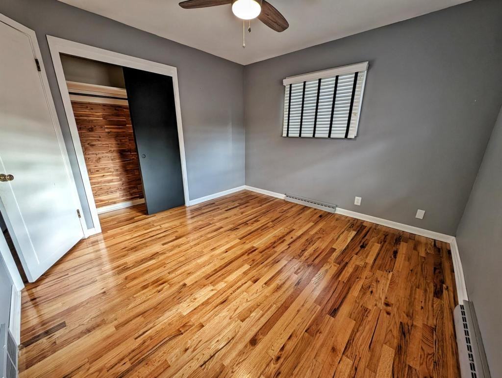 905 S 11th Ave - Photo 6 of 10