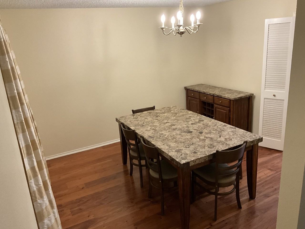 129 Splitrock Ln - Photo 3 of 26