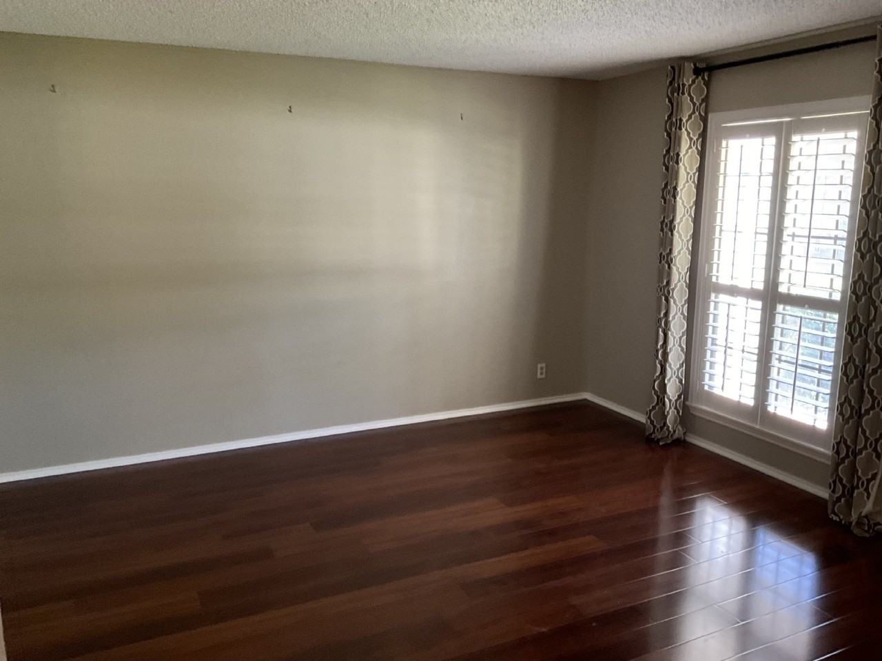 129 Splitrock Ln - Photo 4 of 26