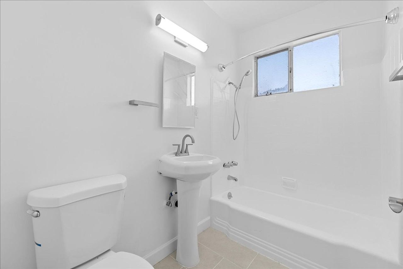 2464 Penmar Ave #11 - Photo 7 of 16