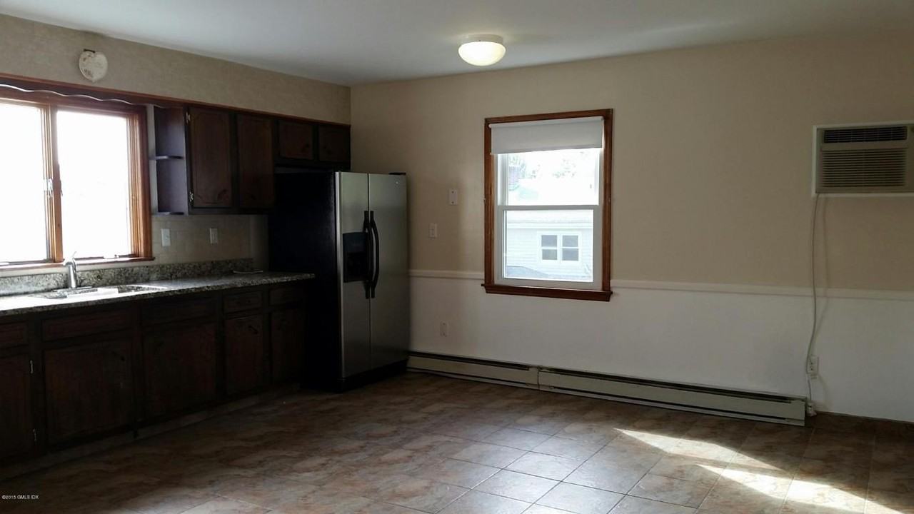 6 Ridge Pl - Photo 3 of 6