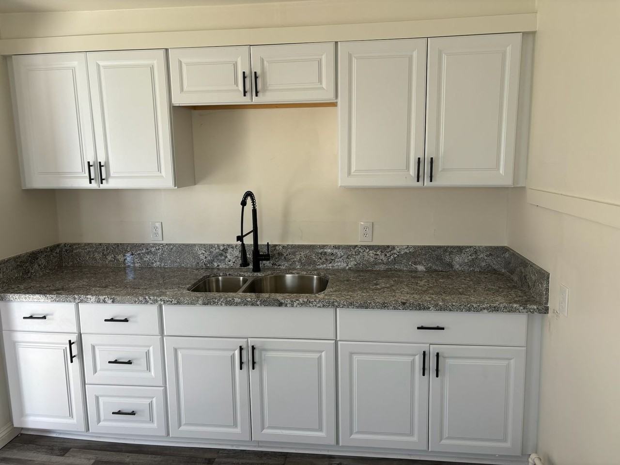 936 Sterling Rd - Photo 3 of 3