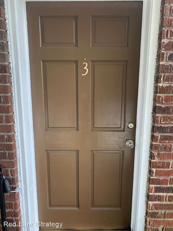 1351 Oxford Rd - Photo 3 of 19