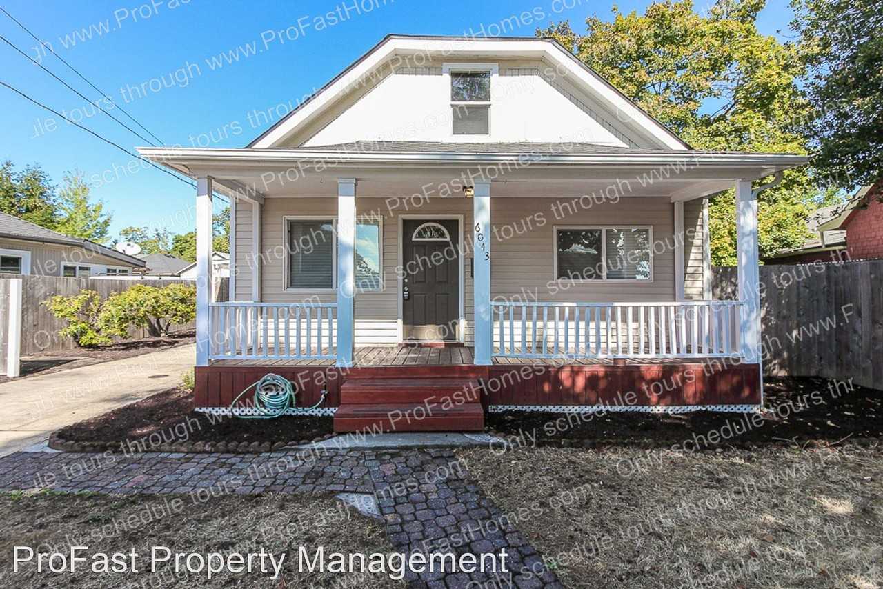 6043 Se Francis St - Photo 2 of 23