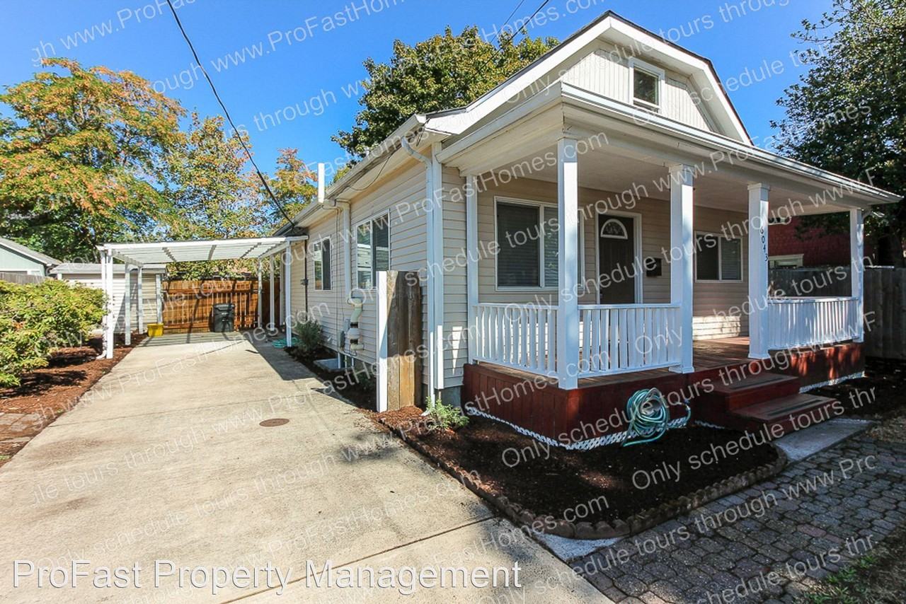 6043 Se Francis St - Photo 3 of 23