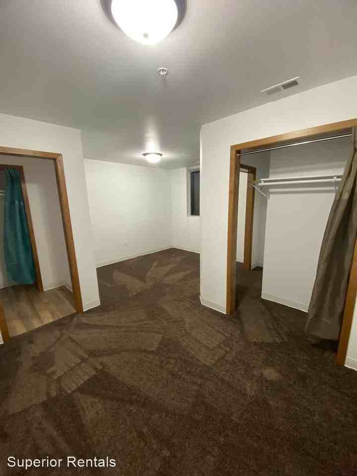 401 1st Ave - Photo 3 of 7