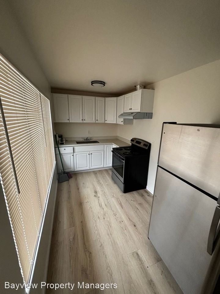 2700 Folsom Ave. - Photo 3 of 10