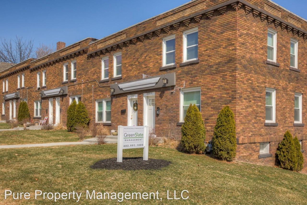 Nicely remodeled Townhomes near Blackstone/Midtown - Photo 2 of 25