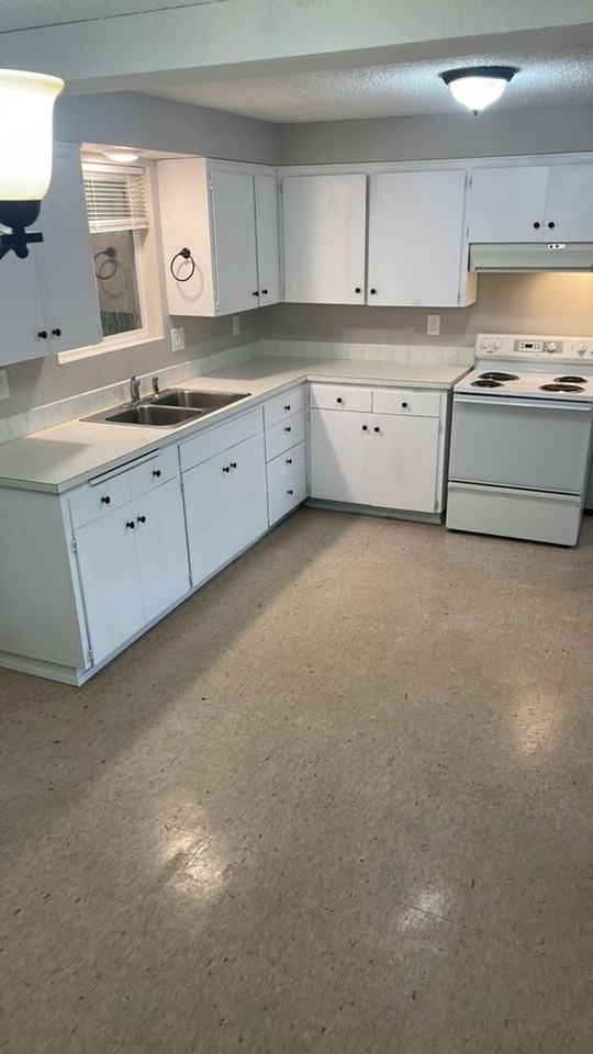 118 Hirschbeck Hts - Photo 2 of 4