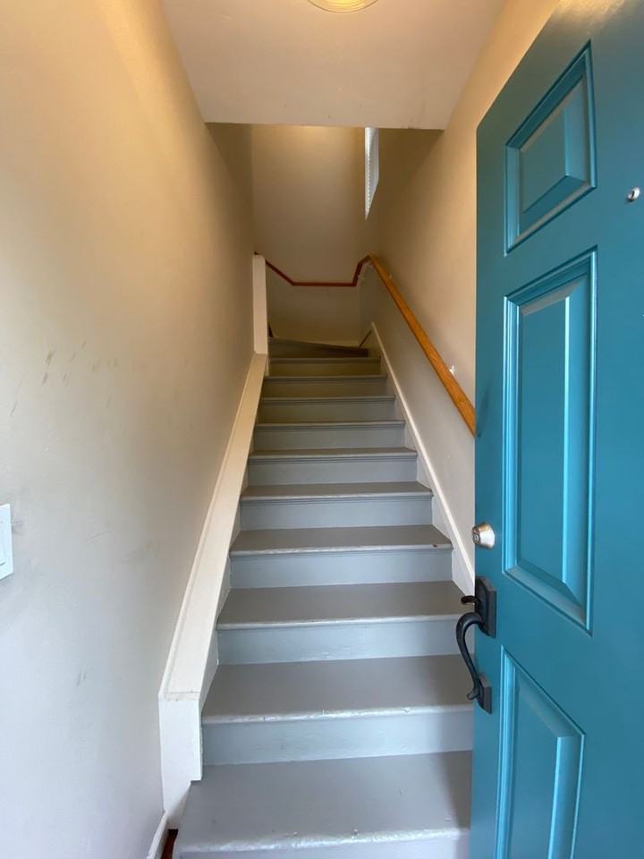 1911 Harmon St - Photo 2 of 25
