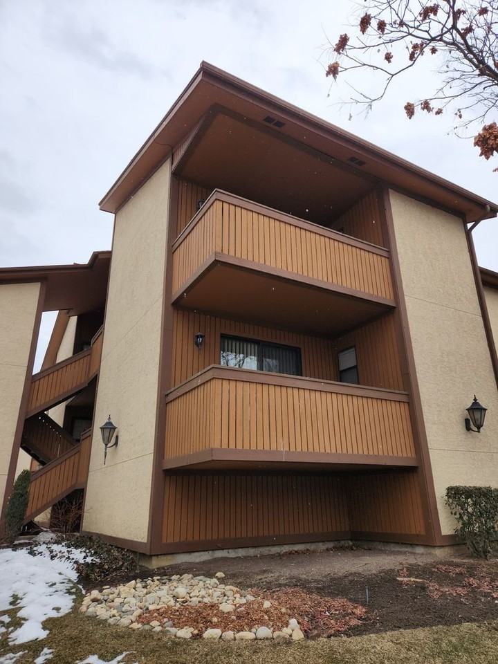 6893 S Countrywoods Cir #B - Photo 2 of 15