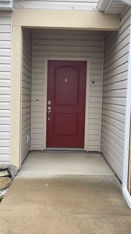 3232 Huxley Dr - Photo 3 of 28
