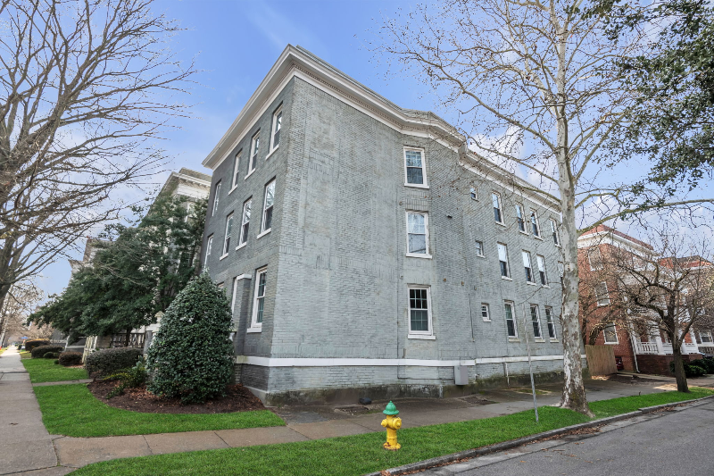 1017 Colonial Ave #6 - Photo 2 of 20