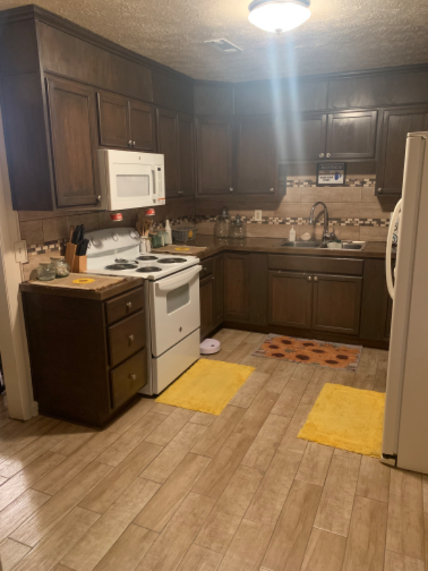 349 N 2nd St - Photo 3 of 7