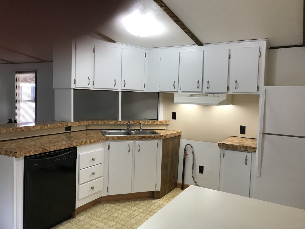 222 Spruce St #NA - Photo 3 of 20