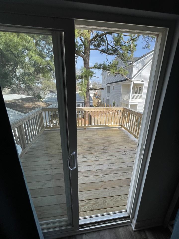 4512 Coronet Ave - Photo 6 of 14