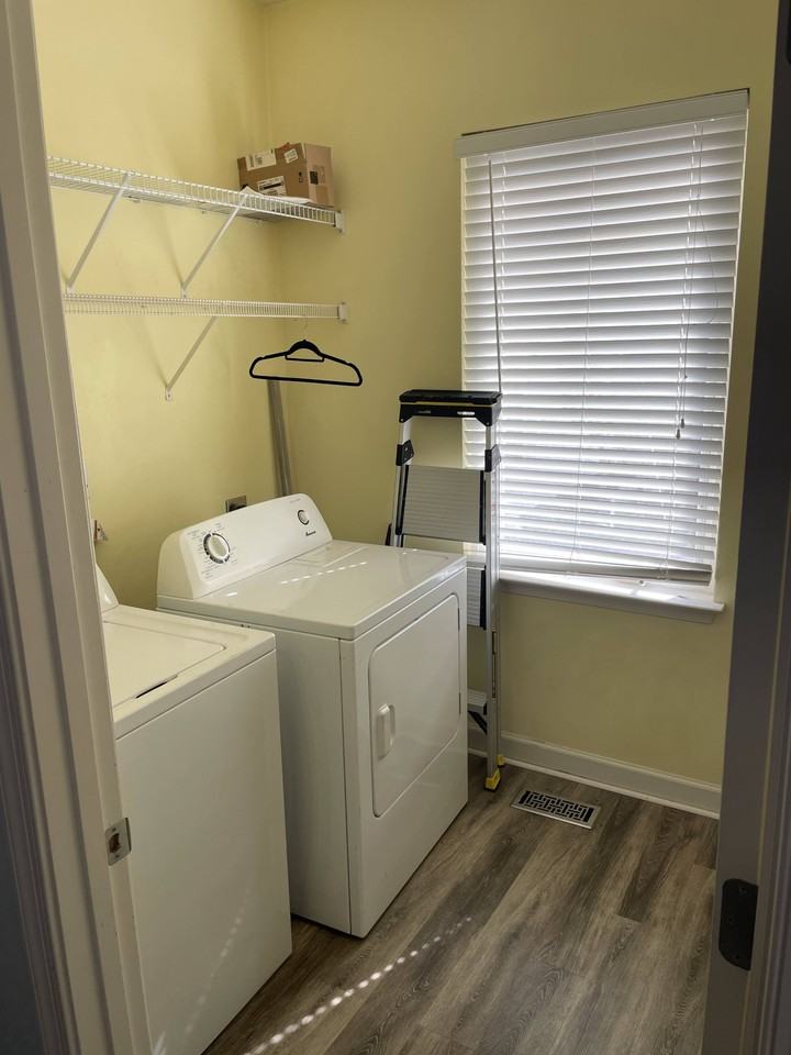 4512 Coronet Ave - Photo 7 of 14