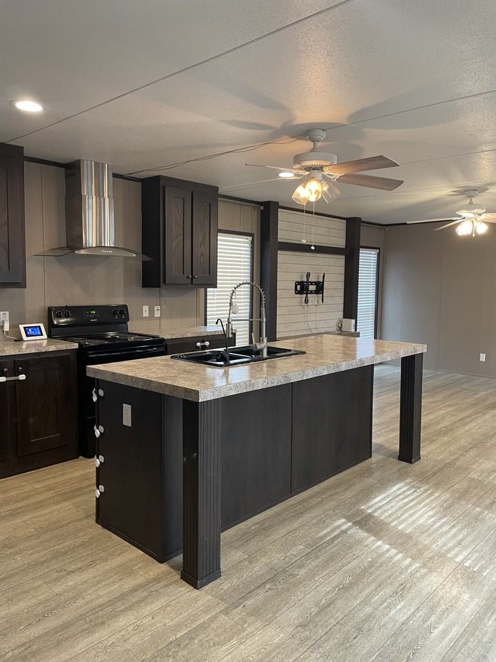 3017 Fernwood Dr #NA - Photo 2 of 11